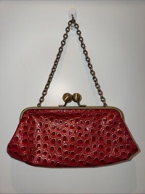 Jessica McClintock Red Croc-Texture Kiss-Lock Chain Clutch